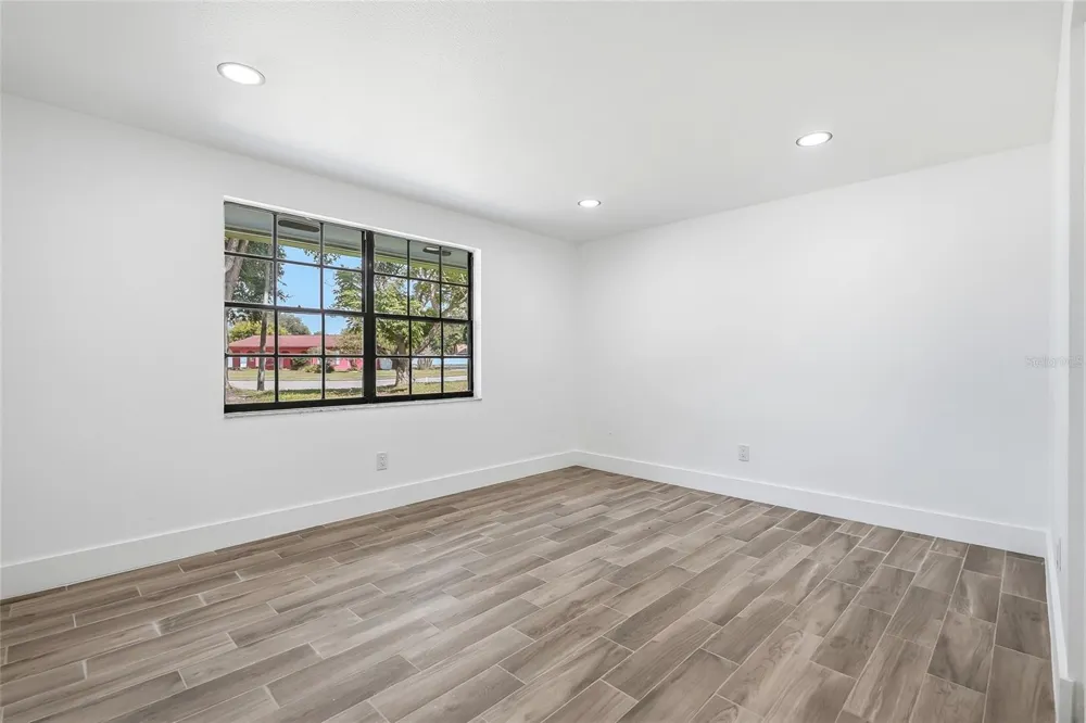 1123 FOGGY RIDGE PARKWAY Lutz, FL 33559