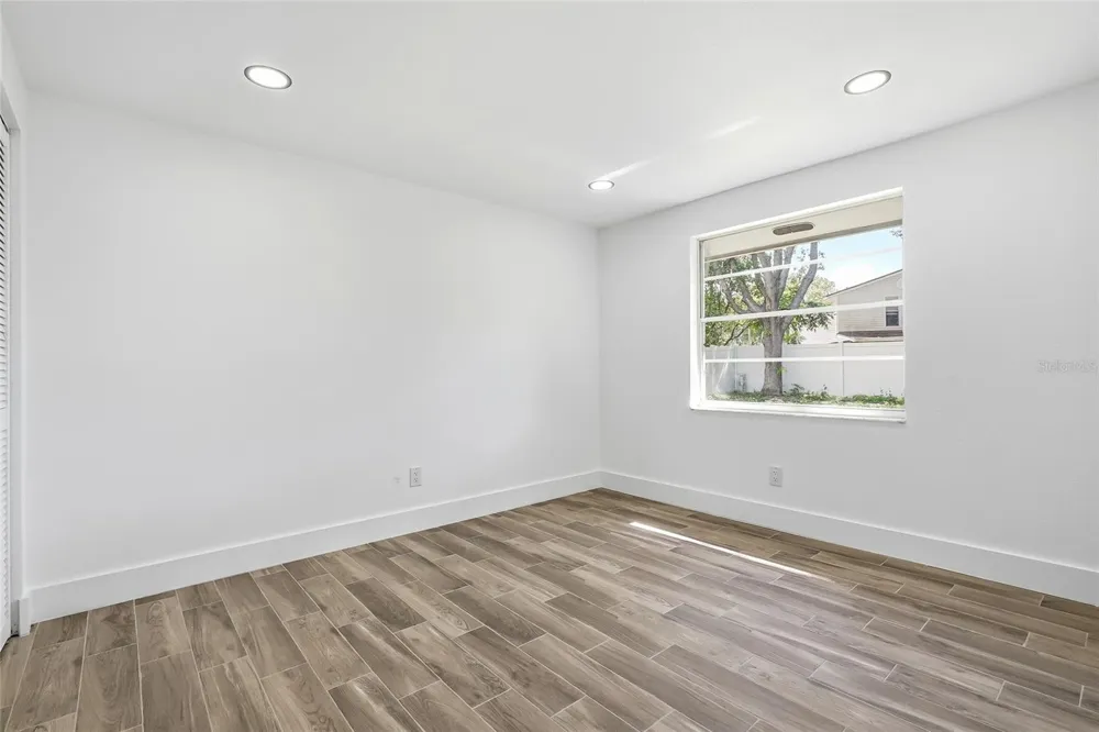 1123 FOGGY RIDGE PARKWAY Lutz, FL 33559