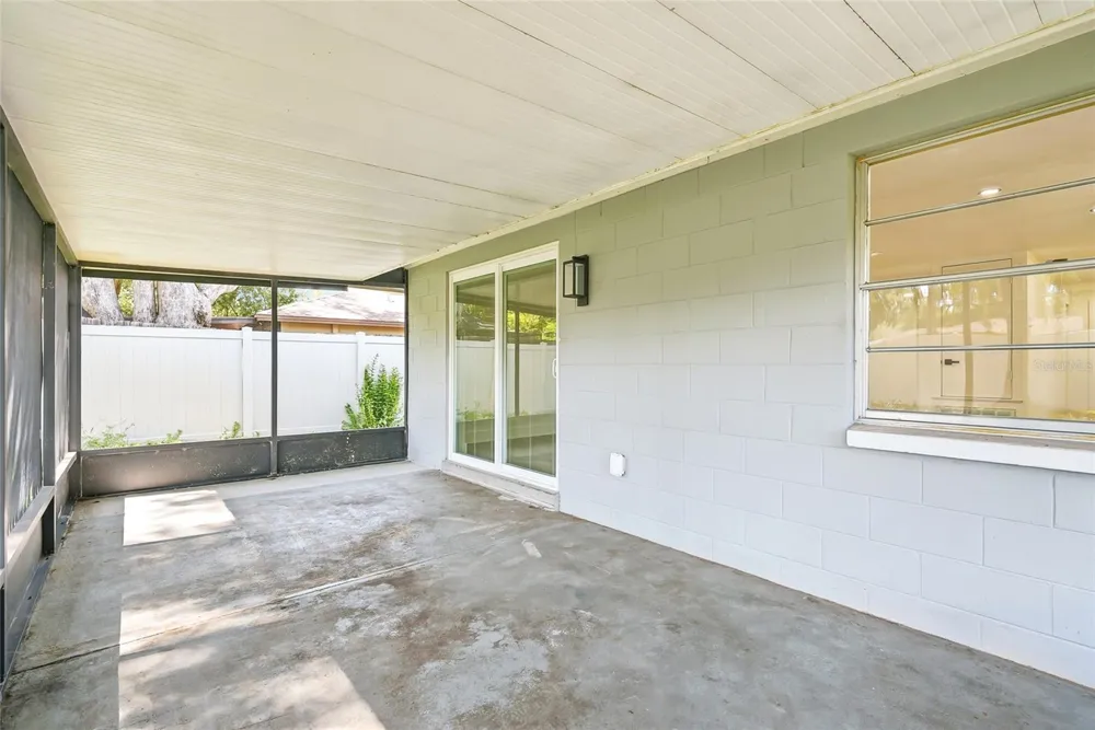 1123 FOGGY RIDGE PARKWAY Lutz, FL 33559
