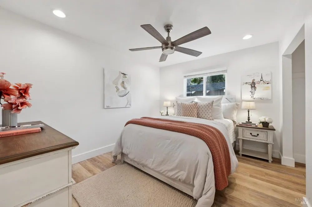 1549 Creekside Drive Petaluma, CA 94954
