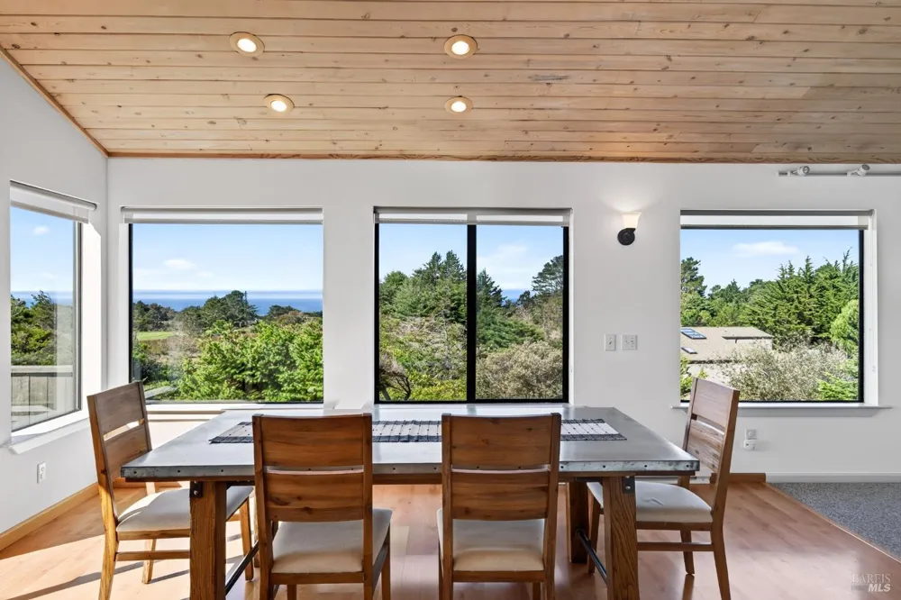 226 White Tail The Sea Ranch, CA 95497