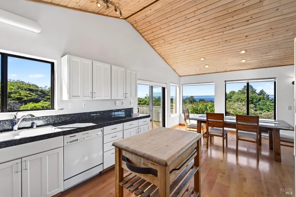 226 White Tail The Sea Ranch, CA 95497