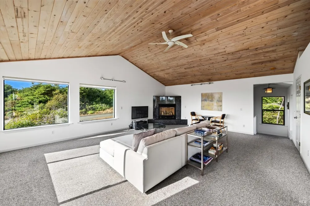 226 White Tail The Sea Ranch, CA 95497