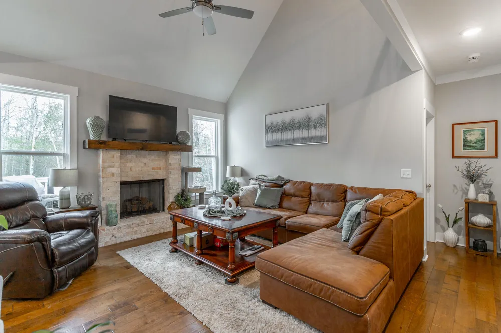 7273 Ron Road Ooltewah, TN 37363