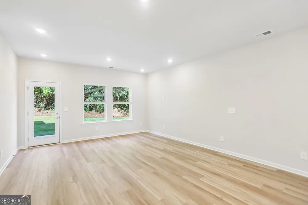 7856 Marie WAY Fairburn, GA 30213