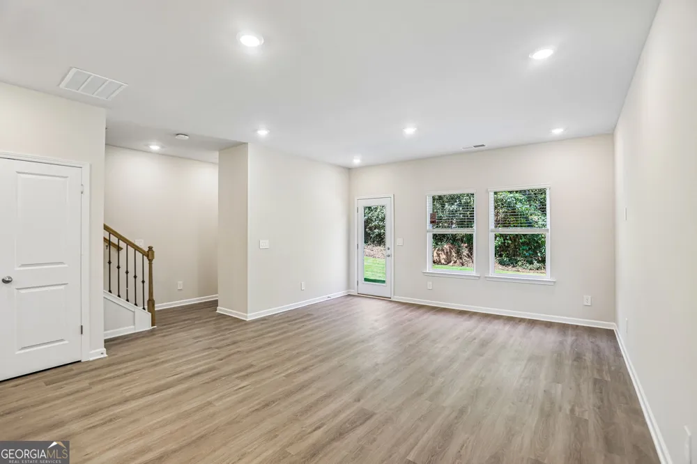 7856 Marie WAY Fairburn, GA 30213