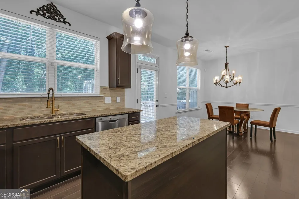2662 Stonekey BND Lithonia, GA 30058