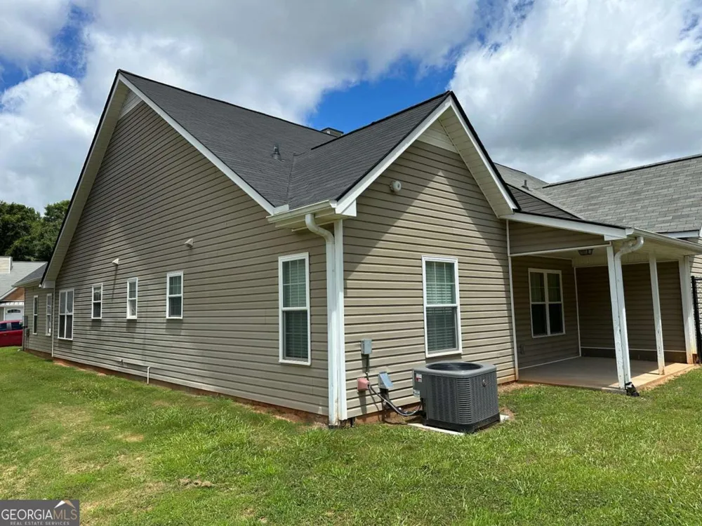 1910 School House LN Temple, GA 30179
