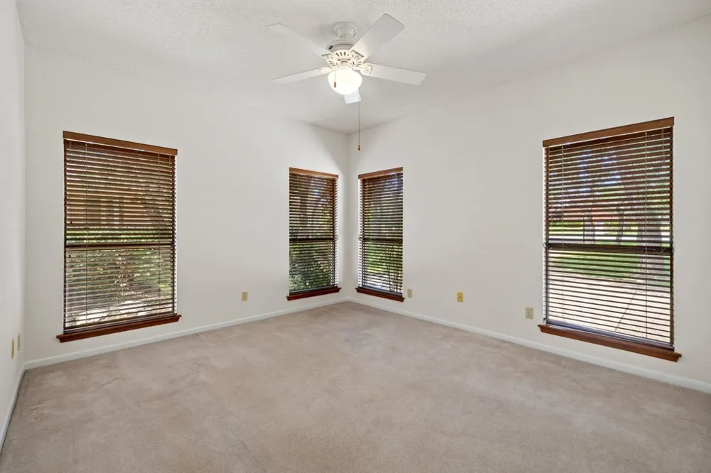 110 Blue Jay Drive Lakeway, TX 78734