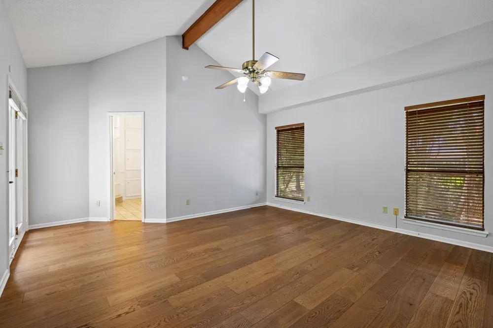 110 Blue Jay Drive Lakeway, TX 78734