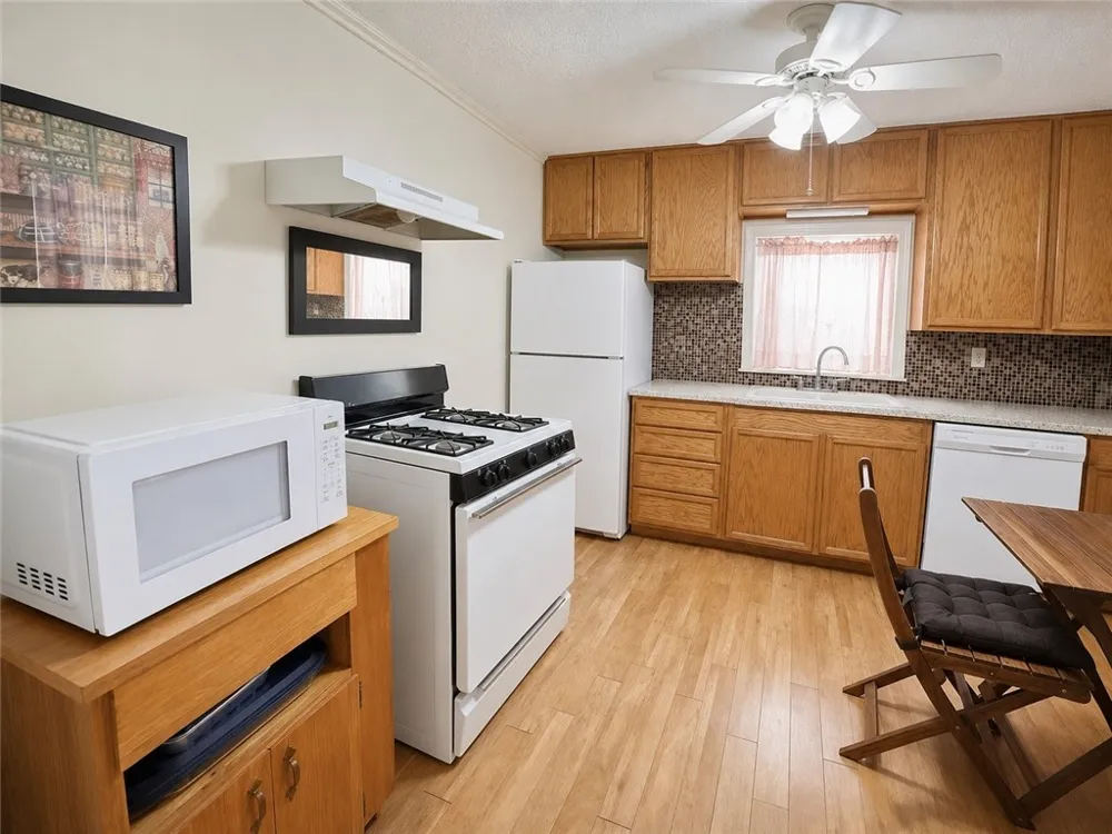 518 Commerce Street Portland, TX 78374