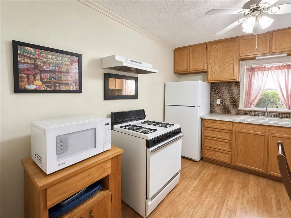 518 Commerce Street Portland, TX 78374