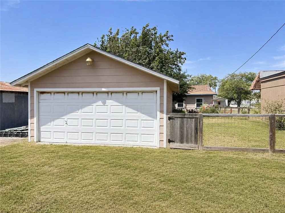 518 Commerce Street Portland, TX 78374