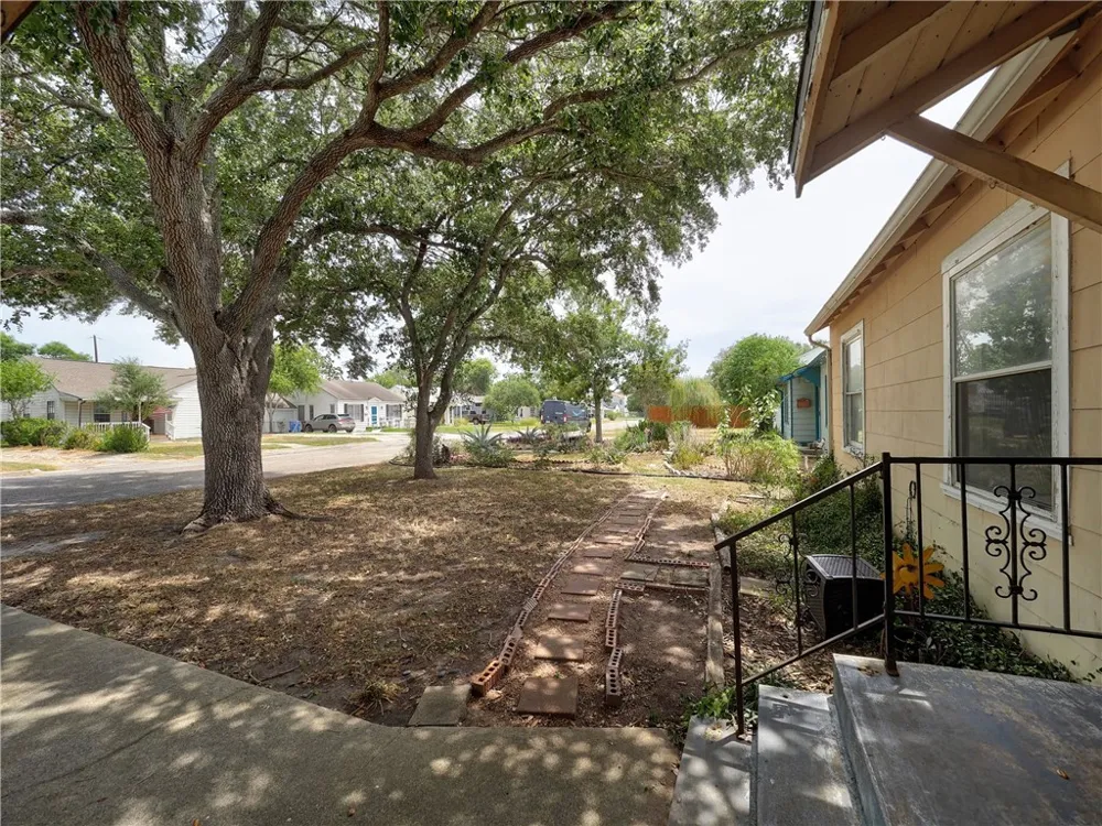 2821 Topeka Street Corpus Christi, TX 78404