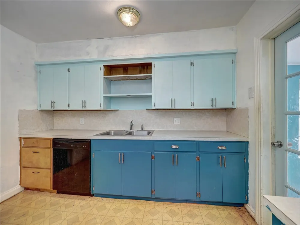 2821 Topeka Street Corpus Christi, TX 78404