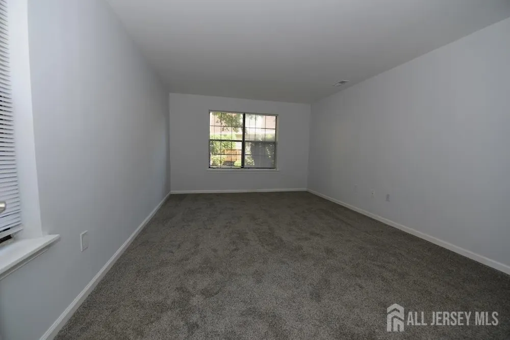 302 Hidden Village Drive Perth Amboy, NJ 08861