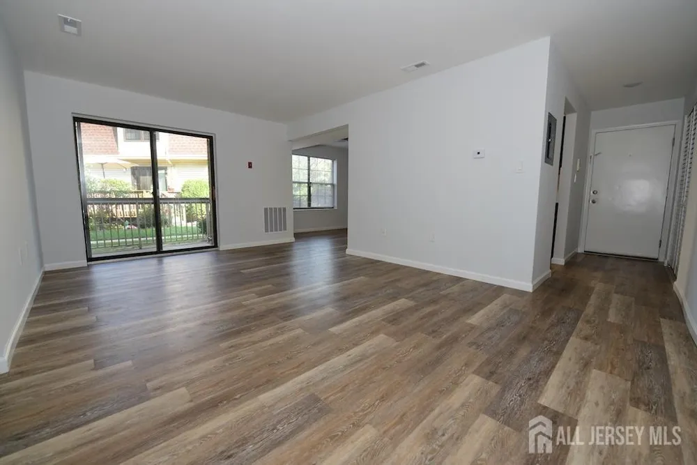 302 Hidden Village Drive Perth Amboy, NJ 08861