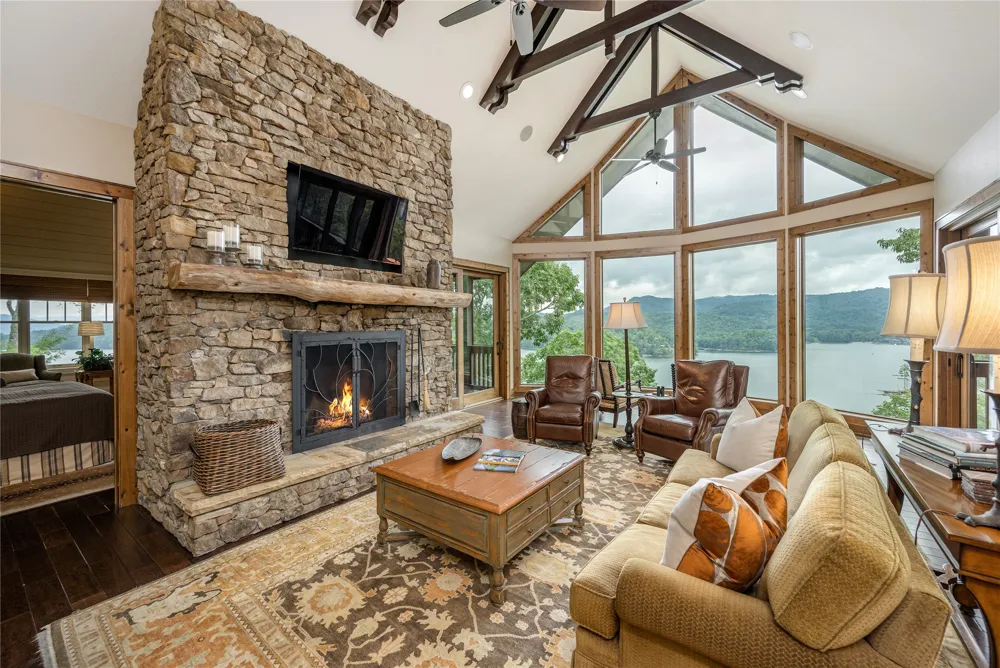 541 Summer Hill Road Cullowhee, NC 28723
