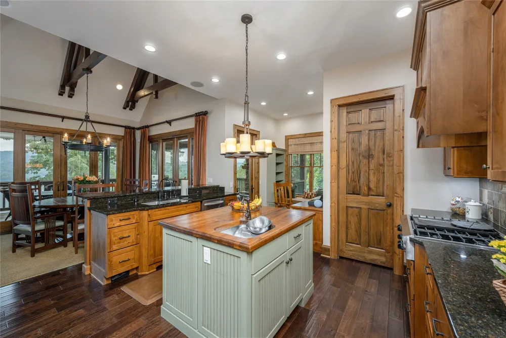 541 Summer Hill Road Cullowhee, NC 28723