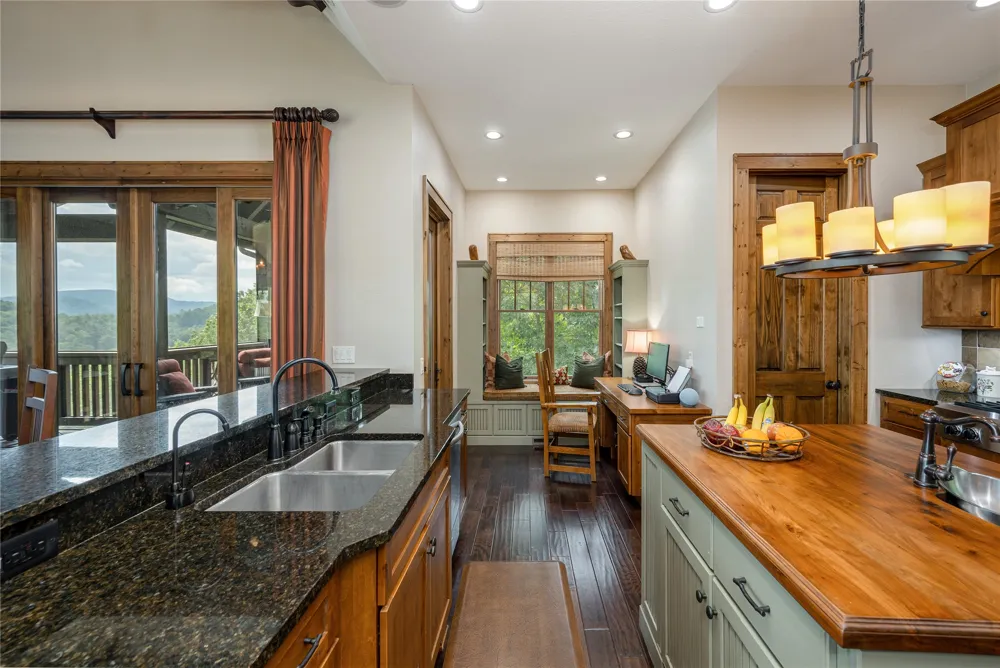 541 Summer Hill Road Cullowhee, NC 28723