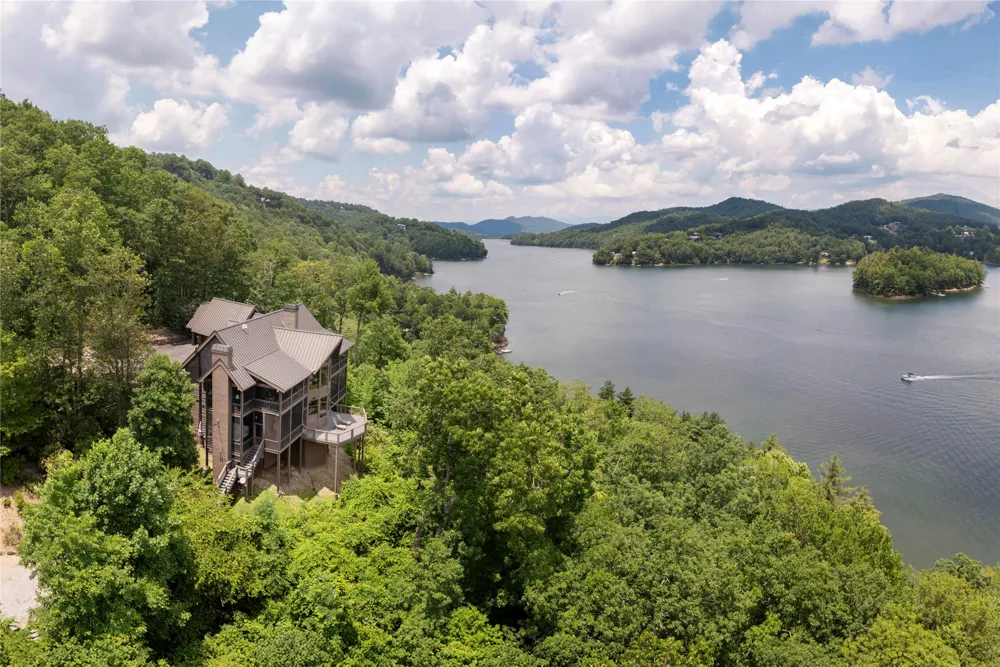 541 Summer Hill Road Cullowhee, NC 28723