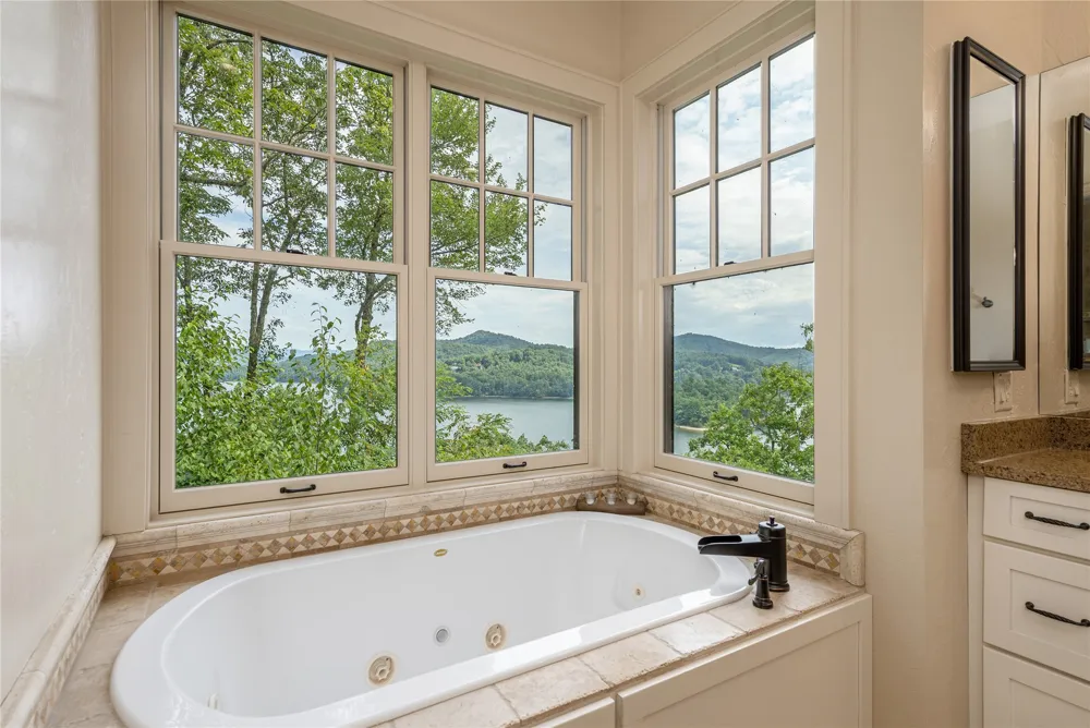 541 Summer Hill Road Cullowhee, NC 28723