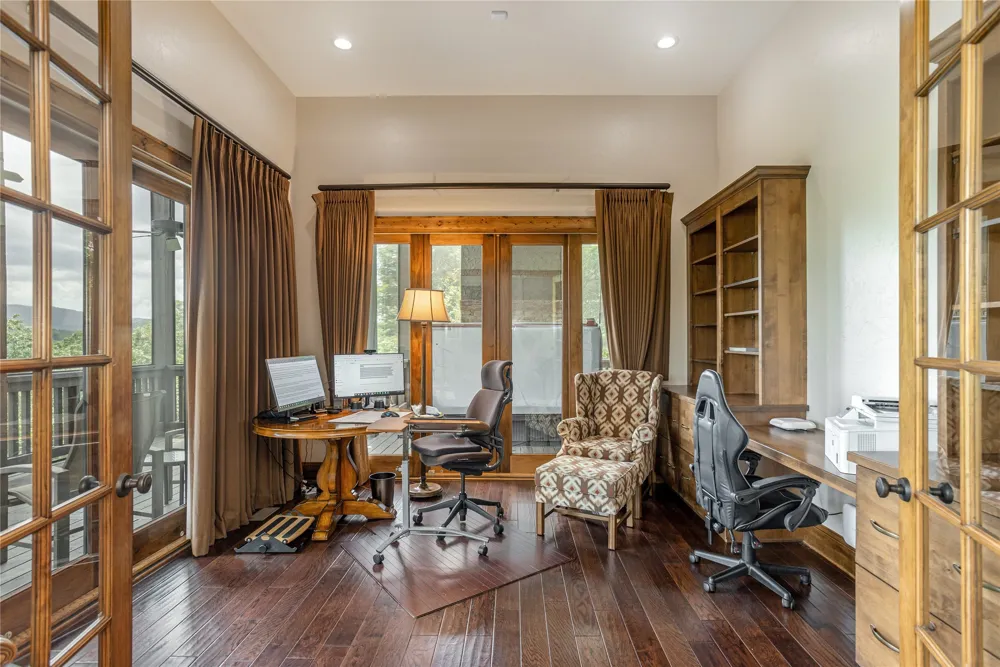 541 Summer Hill Road Cullowhee, NC 28723