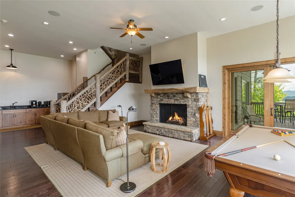 541 Summer Hill Road Cullowhee, NC 28723