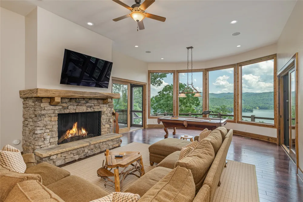 541 Summer Hill Road Cullowhee, NC 28723