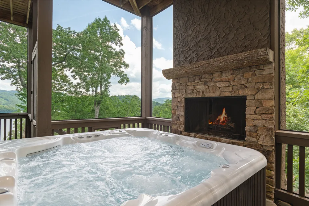 541 Summer Hill Road Cullowhee, NC 28723