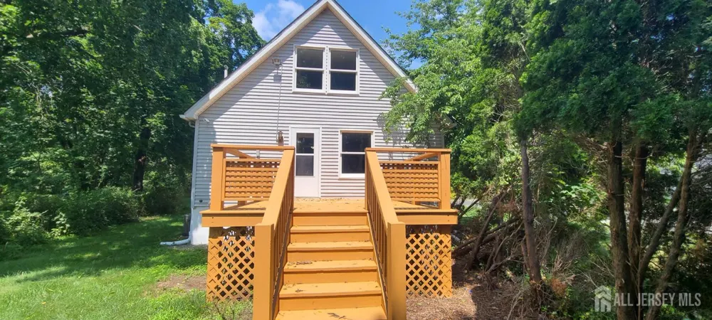 1 Johns Place Helmetta, NJ 08828