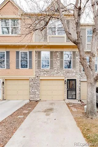 8030 S Columbine Court