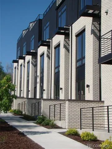 1240 Zenobia Street #10