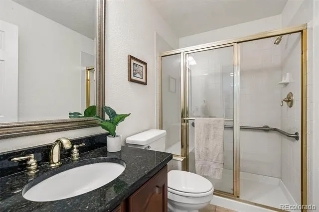6129 S Newark Way Englewood, CO 80111