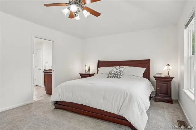 6129 S Newark Way Englewood, CO 80111