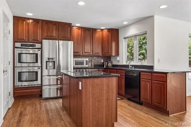 6129 S Newark Way Englewood, CO 80111