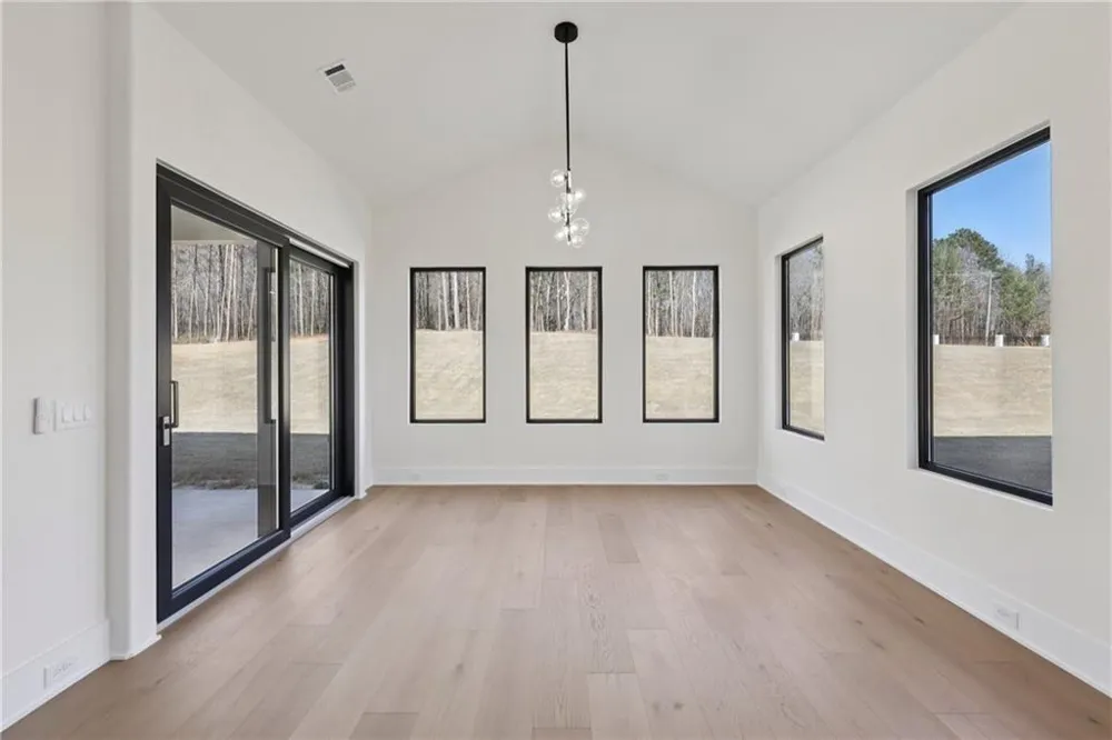 93 Rocky Ridge Way Auburn, GA 30011