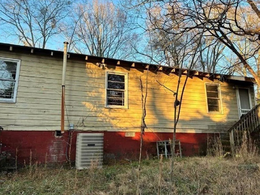 608 E Wall Street Griffin, GA 30223