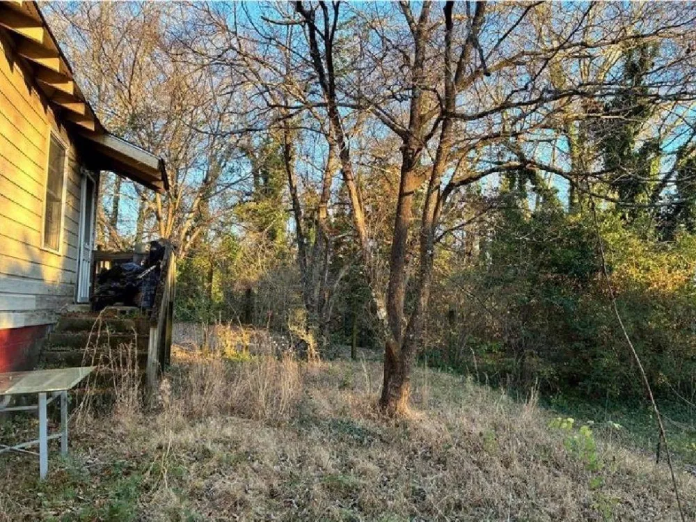 608 E Wall Street Griffin, GA 30223