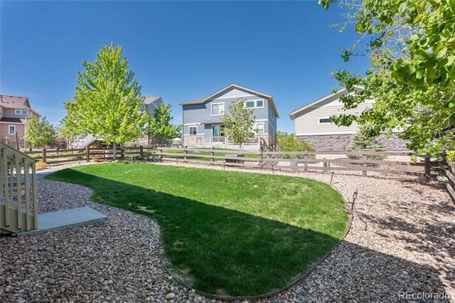 6807 S Riverwood Way Aurora, CO 80016