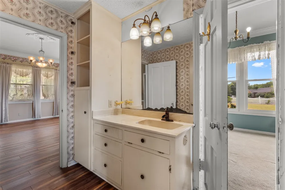 2967 S Old Robinson Road Robinson, TX 76655