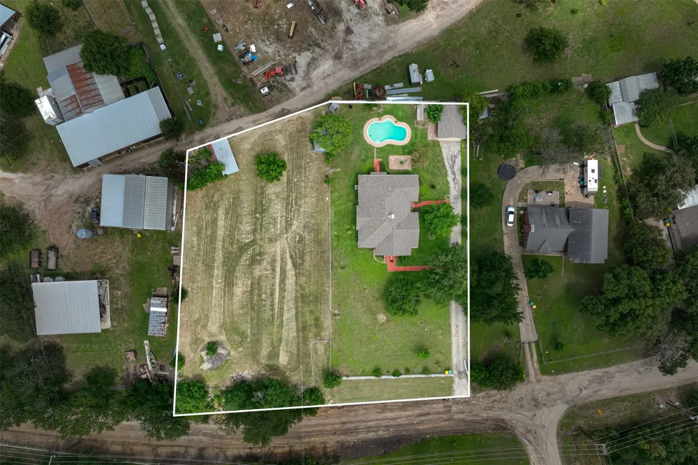 2967 S Old Robinson Road Robinson, TX 76655