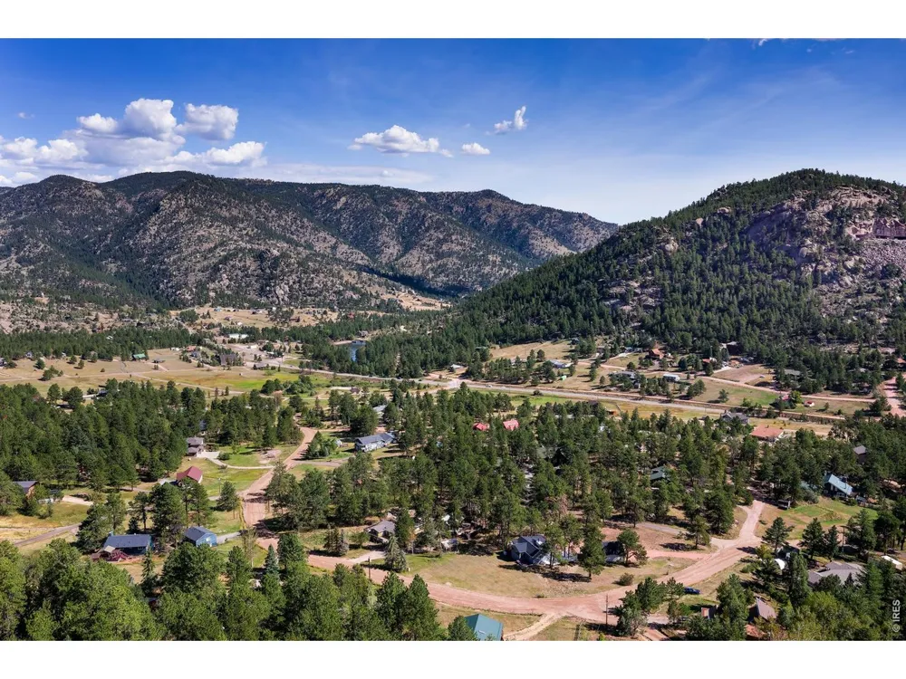 465 Deer Lane Lyons, CO 80540