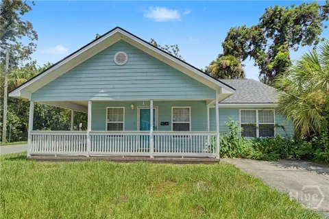 1202 E Waldburg Street