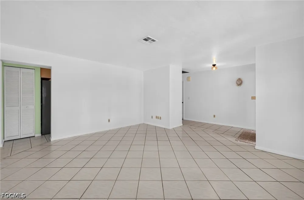 SE 18th Street Cape Coral, FL 33990