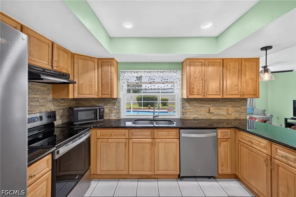 SE 18th Street Cape Coral, FL 33990