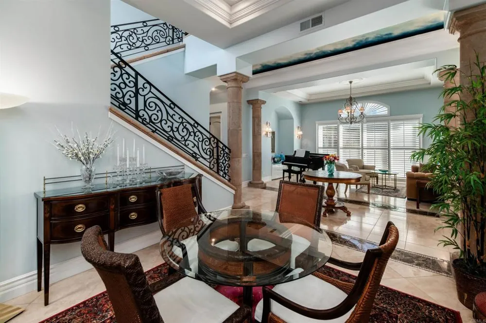 7104 Aviara Drive Carlsbad, CA 92011