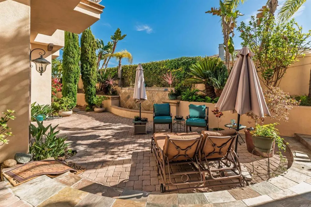 7104 Aviara Drive Carlsbad, CA 92011