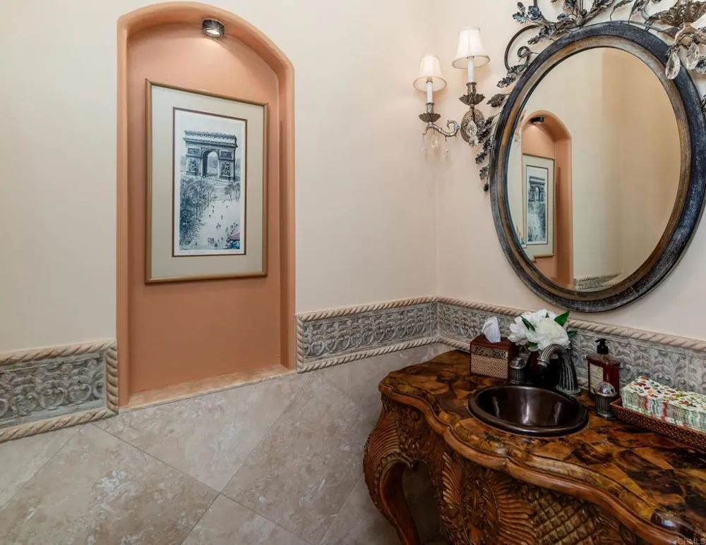 7104 Aviara Drive Carlsbad, CA 92011