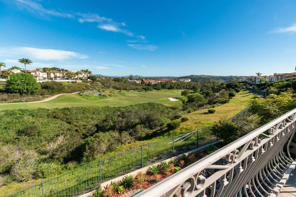 7104 Aviara Drive Carlsbad, CA 92011